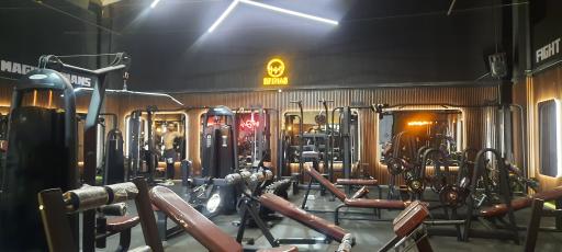 عکس باشگاه بدنسازی اسپیناس