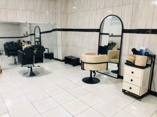 عکس سالن زیبایی آرایشی نیوشا