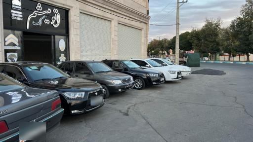 عکس نمایشگاه اتومبیل میثم لک[اتومیثم لک]