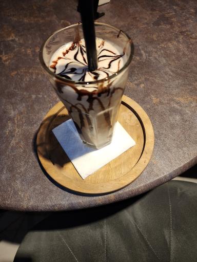 عکس کافه اسپاد سونات