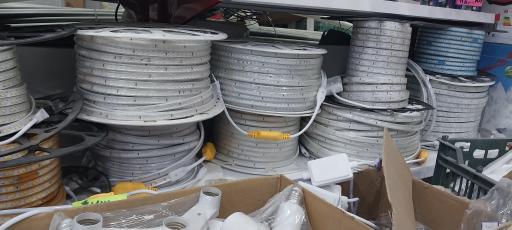 عکس الکتریکی نورا