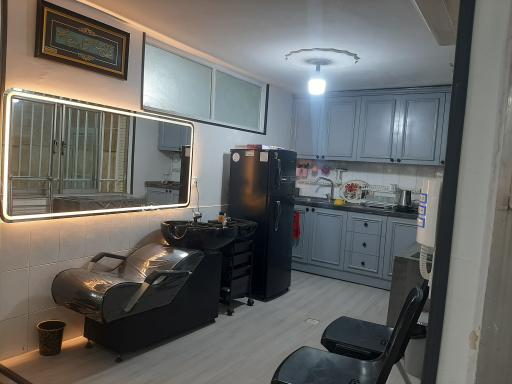 سالن زیبایی صنم