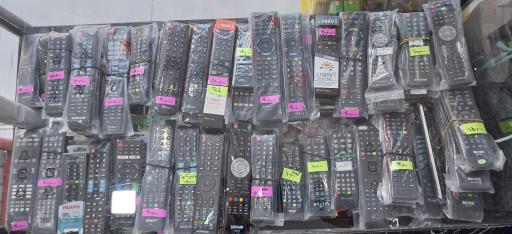 عکس الکتریکی نورا