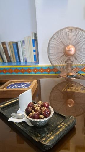 عکس کافه کتاب دارالخلافه