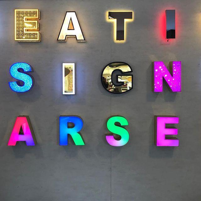 عکس تابلوسازی طاها اندیشه 