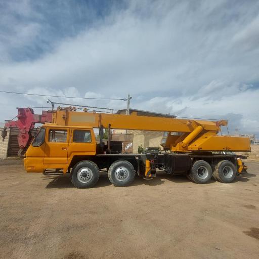 عکس جرثقیل تندر