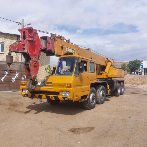 عکس جرثقیل تندر