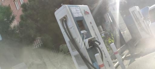 عکس ایستگاه شارژ منطقه 8 شهرداری