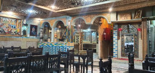 عکس رستوران سنتی سرداب