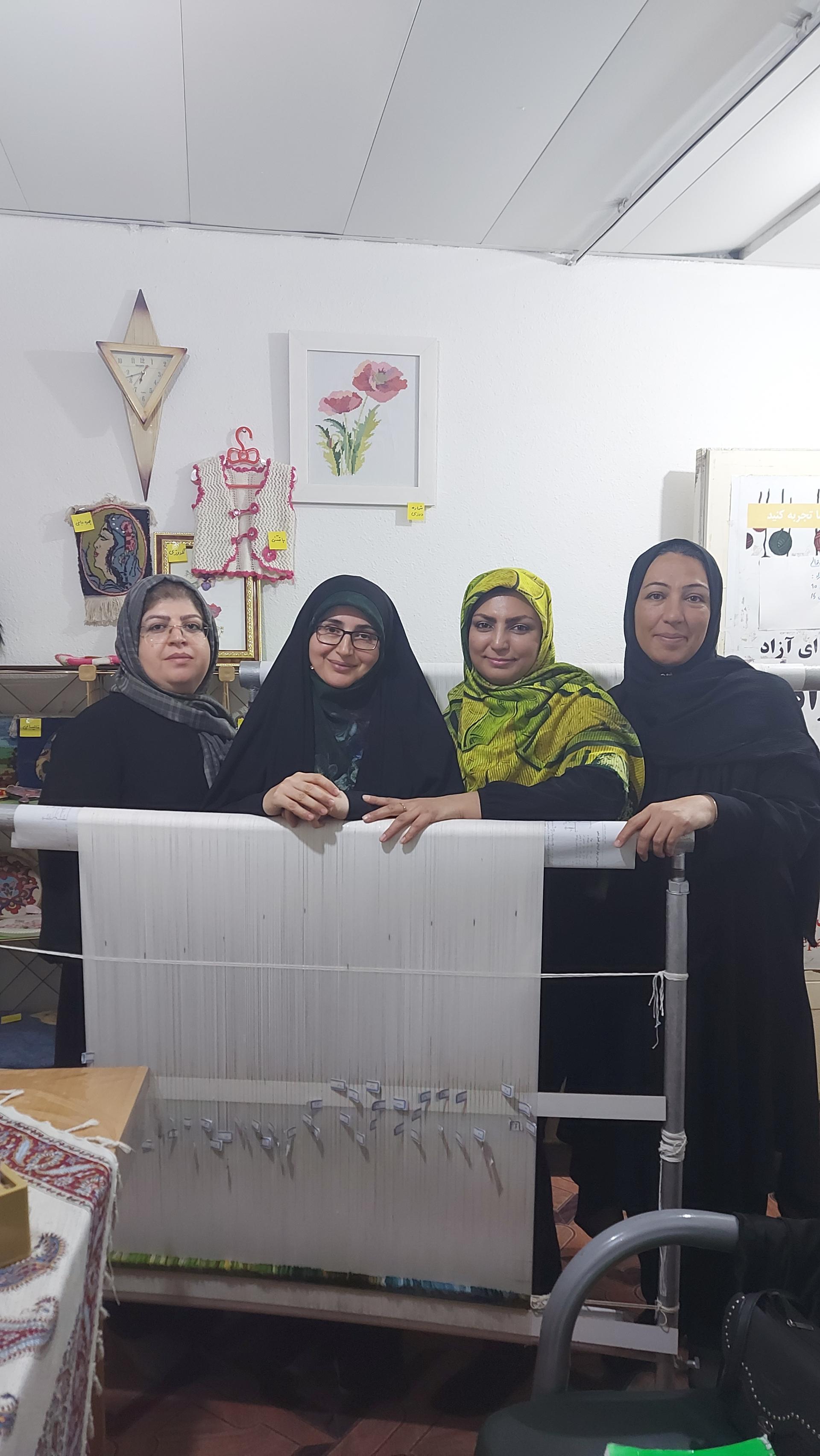 عکس مجتمع فرهنگی و آموزشگاه پاکزاد