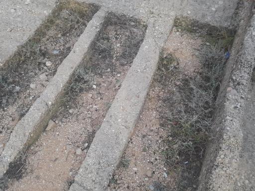 عکس گورستان صخره‌ای سیراف