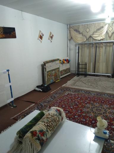 مجتمع فرهنگی و آموزشگاه پاکزاد