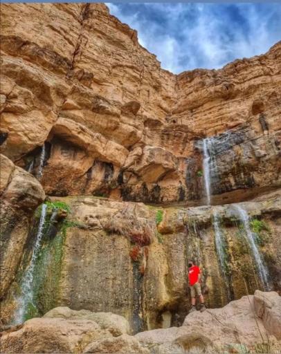 عکس آبشار گیسو