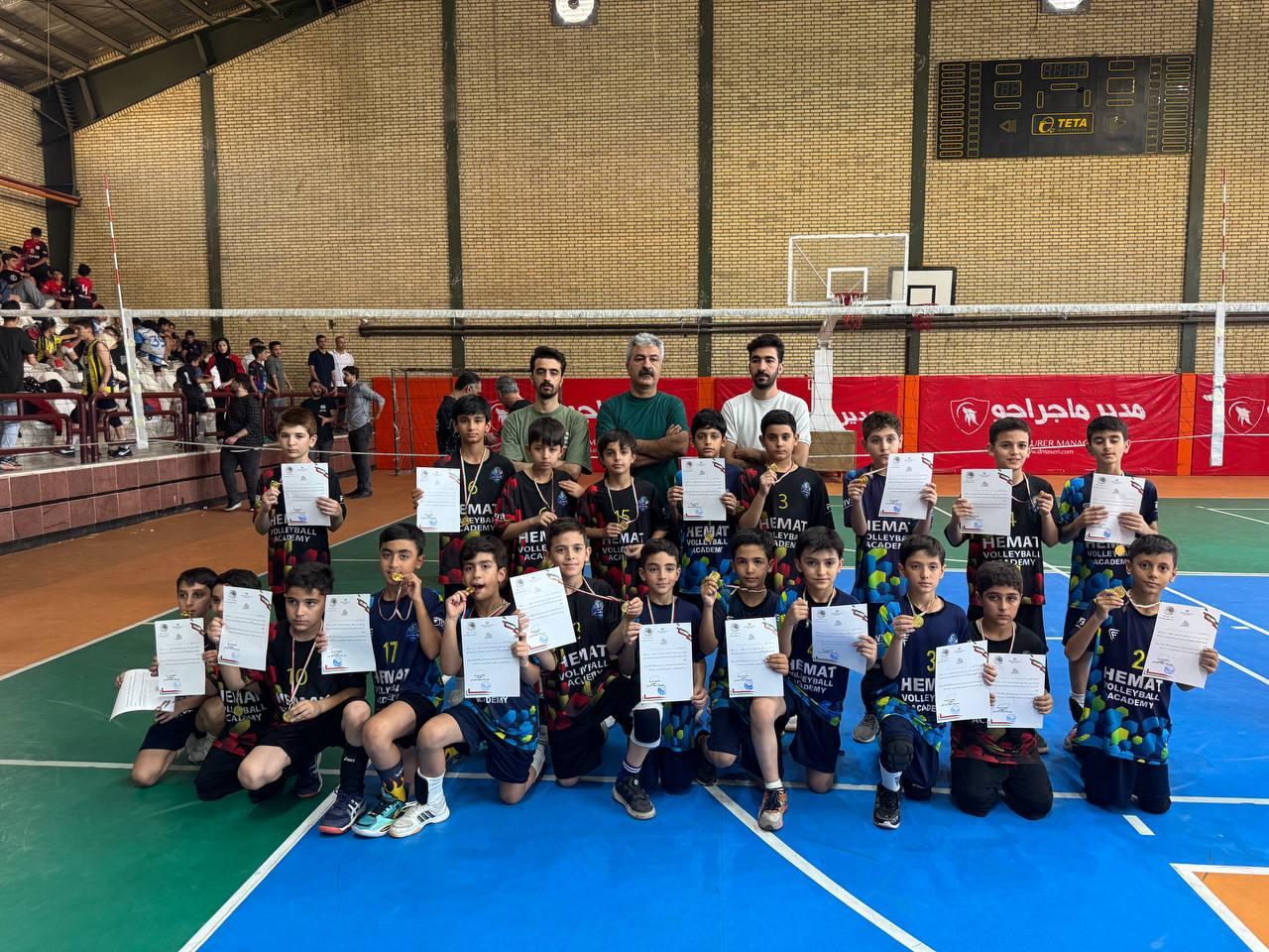 عکس باشگاه والیبال همت البرز شعبه گلشهر