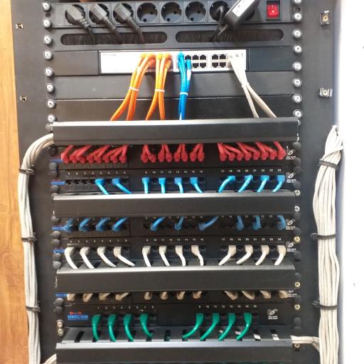 عکس تجهیزات شبکه نوین لن