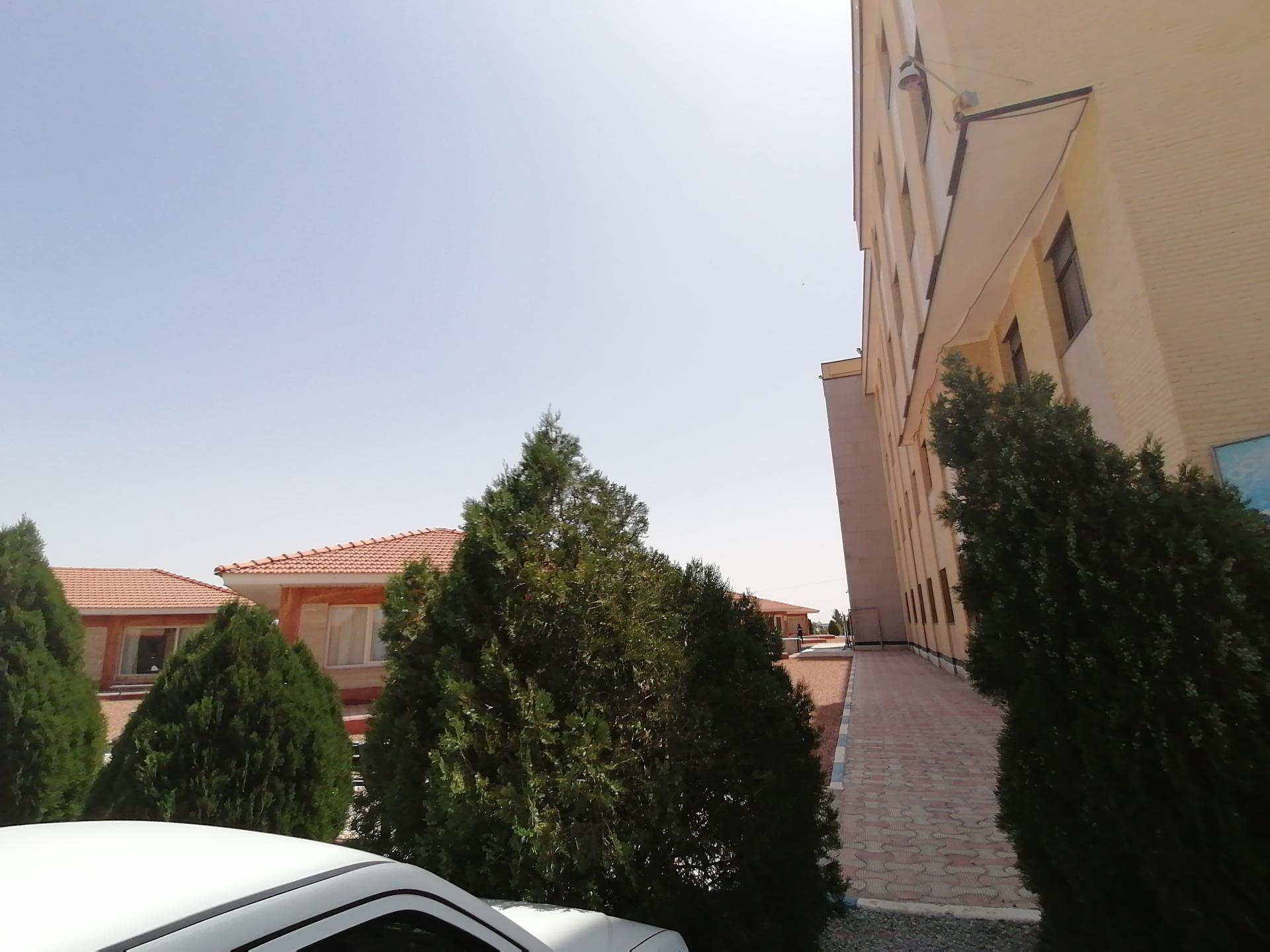 عکس دانشگاه آزاد اسلامی واحد شاهین شهر