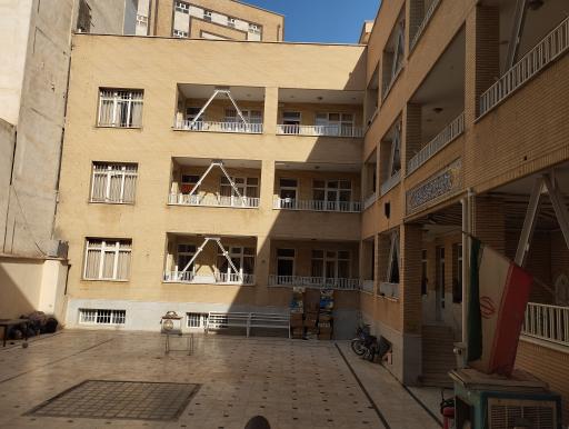 عکس مدرسه علمیه آیت الله حائری یزدی
