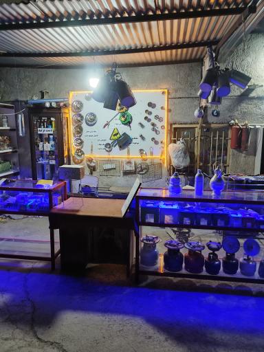 عکس نمایندگی گاز مایع قادریان کپسول و پیک نیک پر کنی 