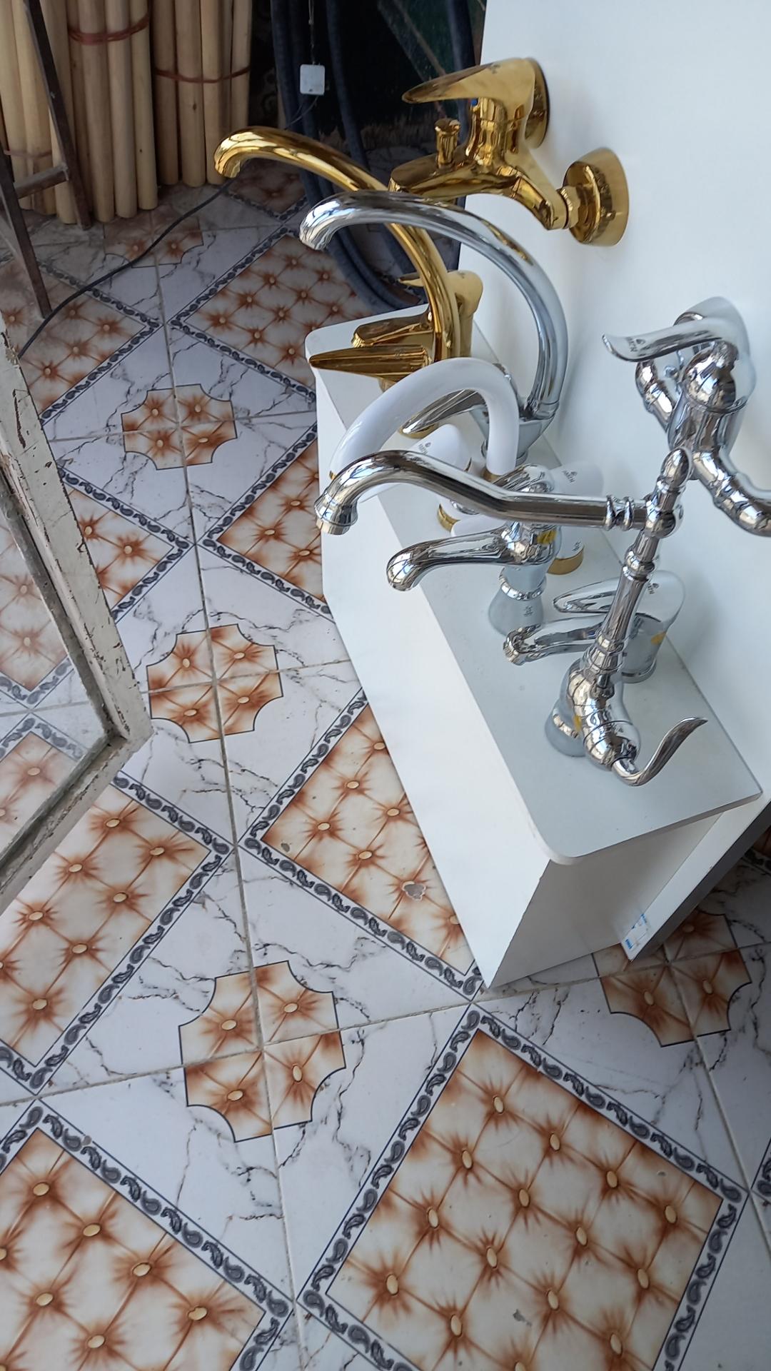 عکس لوله و شیرآلات واتصالات آب وبرق ابوسینا