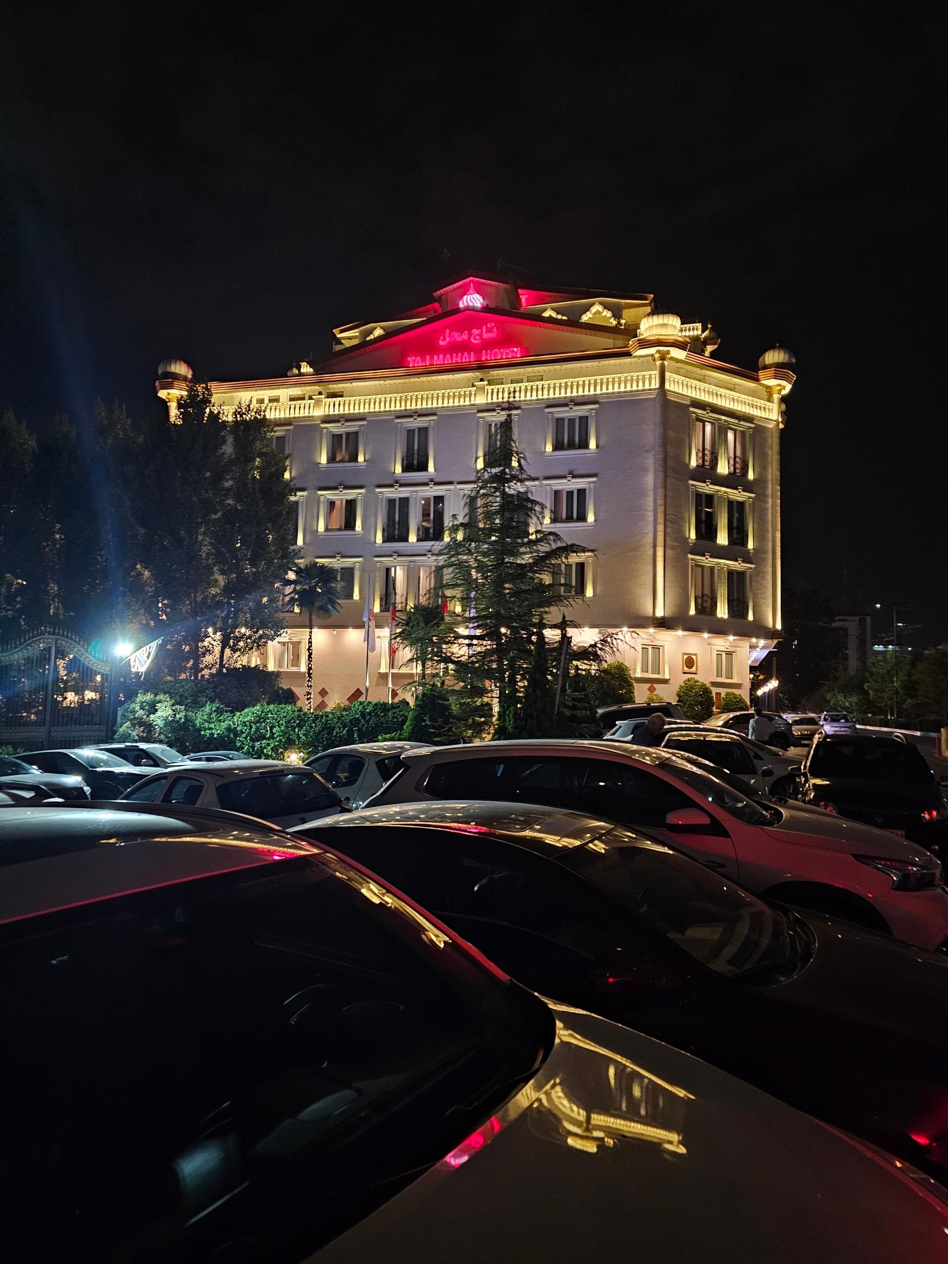 عکس هتل تاج محل