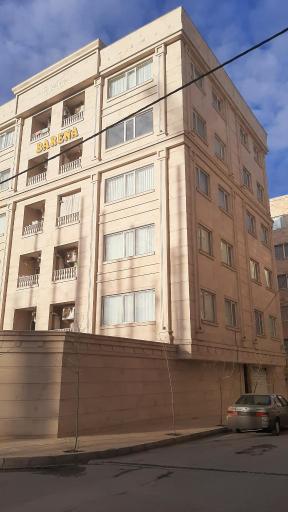ساختمان مسکونی بارنا ۱۰