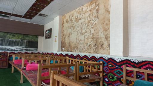 عکس رستوران و سفره خانه سنتی باران