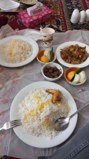 رستوران و سفره خانه سنتی باران