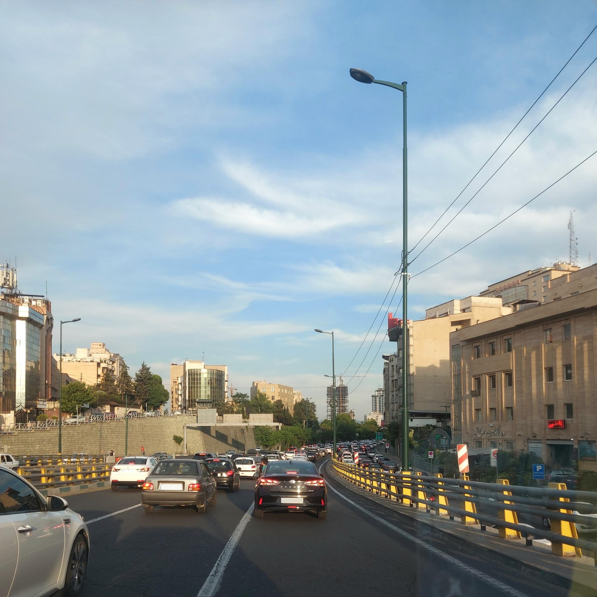 عکس چهارراه پارک وی