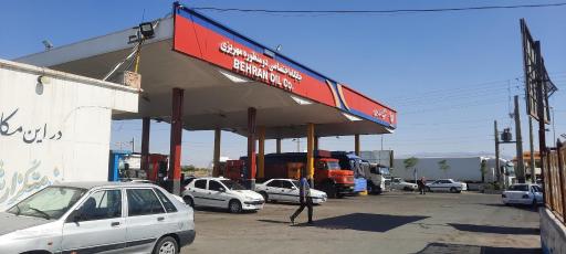 عکس پمپ بنزین مهریزی
