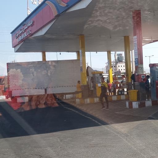 عکس پمپ بنزین مهریزی