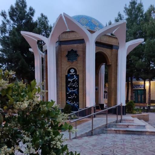 عکس حرم شهدای گمنام
