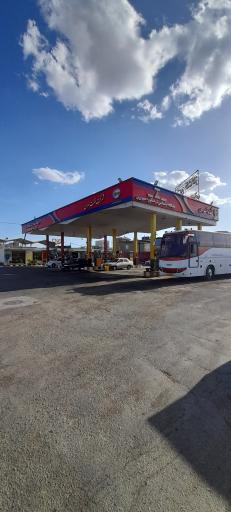 عکس پمپ بنزین مهریزی