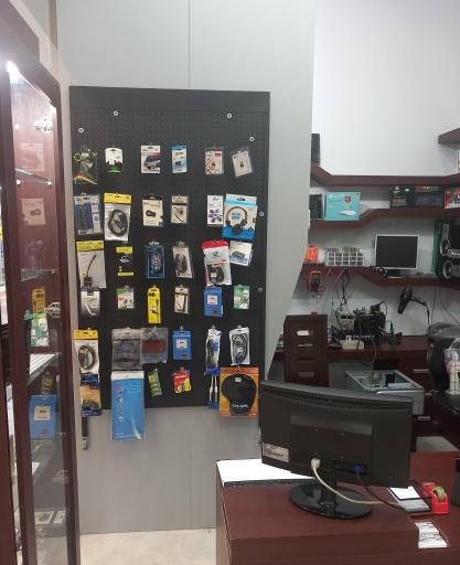 عکس مرکز خدمات کامپیوتر غرب تهران