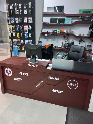 عکس مرکز خدمات کامپیوتر غرب تهران