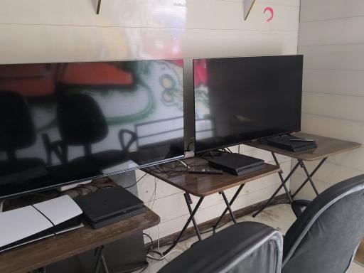 عکس کافه کلاب لاله 