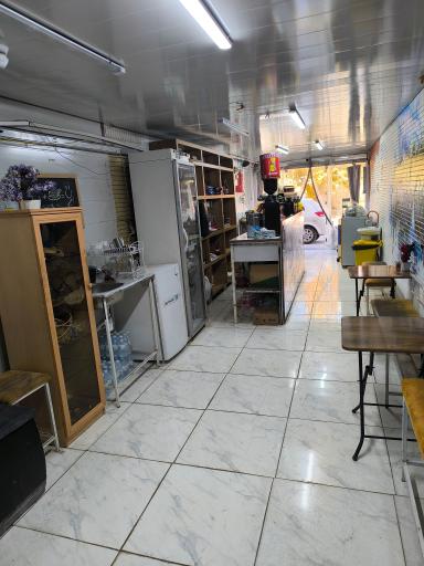 کافه کلاب لاله 