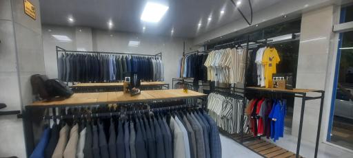 عکس نمایندگی پوشاک دکاموند