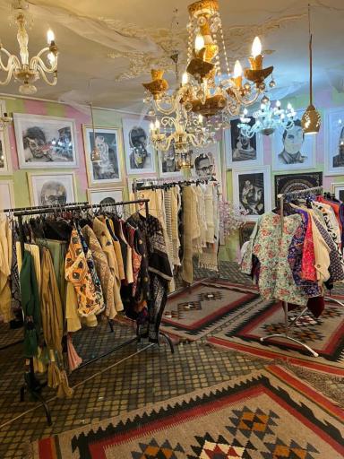 گالری صنایع دستی و هنری دیماه