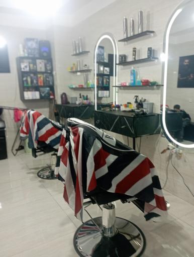 عکس آرایشگاه مردانه آتا