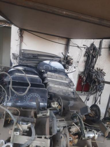 عکس اوراقی و استوک فروشی قطعات لوازم خودرو