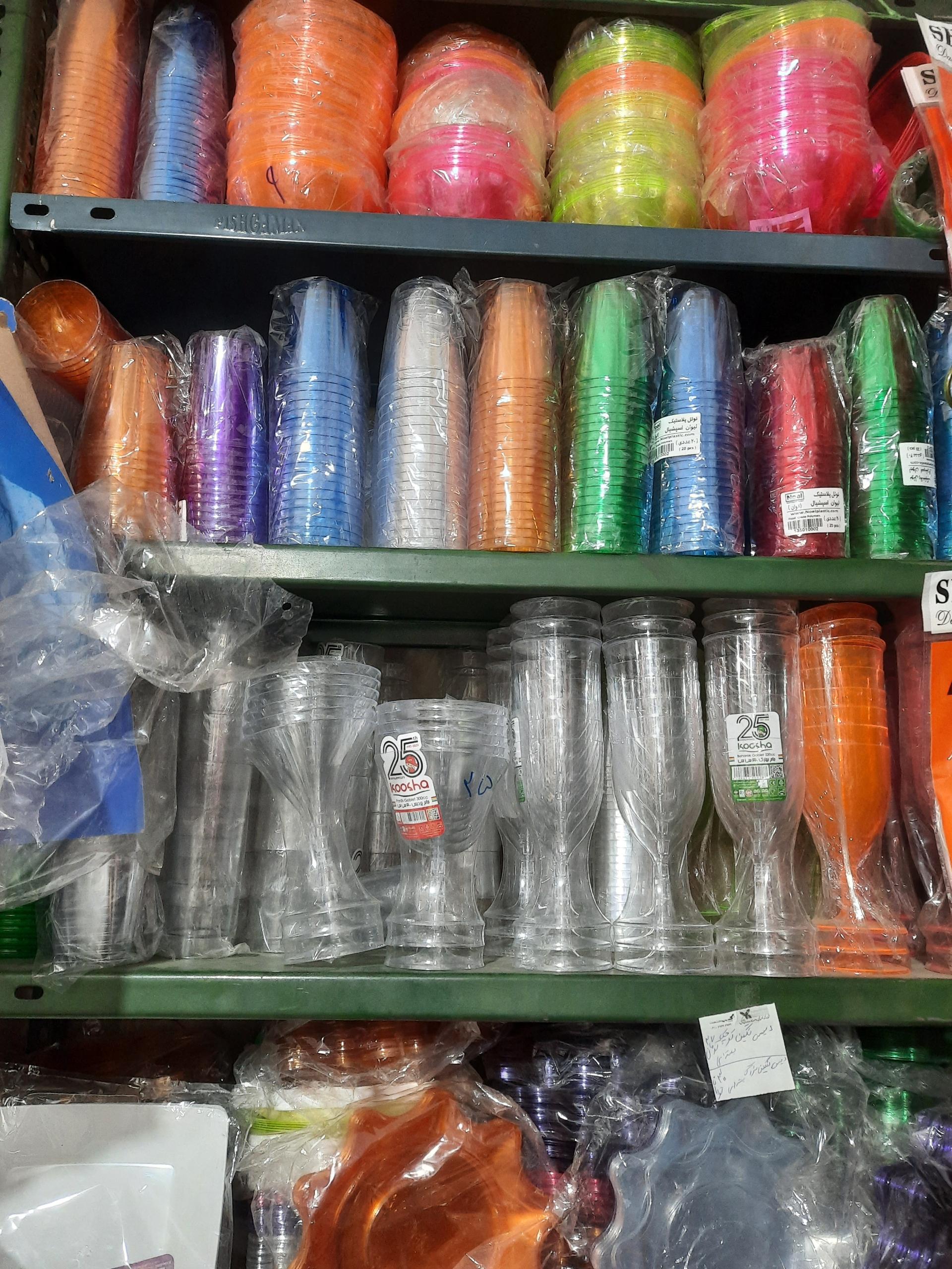 عکس ظروف یک بار مصرف قائم