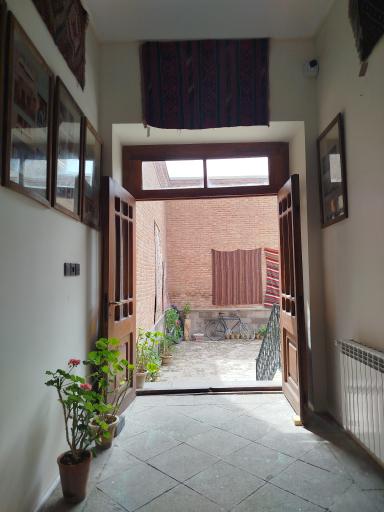 عکس تجارتخانه نصیرزاده(نمایشگاه فرش و گلیم هاشمی مهر)