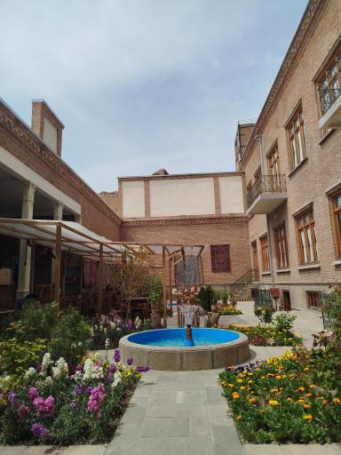 عکس تجارتخانه نصیرزاده(نمایشگاه فرش و گلیم هاشمی مهر)