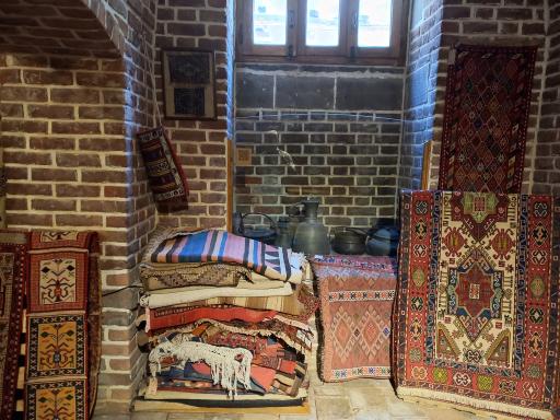 عکس تجارتخانه نصیرزاده(نمایشگاه فرش و گلیم هاشمی مهر)