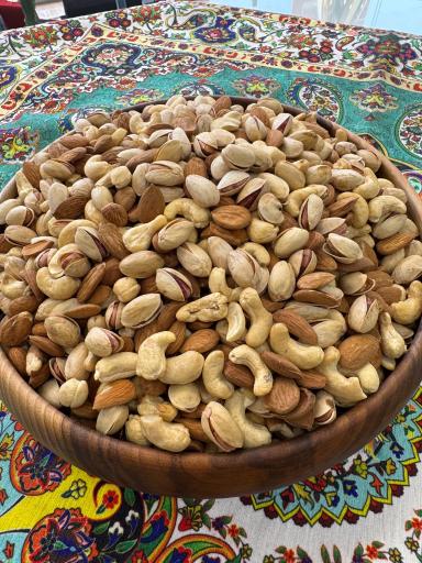 عکس آجیل و خشکبار پسته زعفرونی