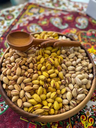 عکس آجیل و خشکبار پسته زعفرونی