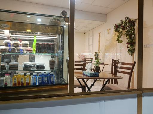 کافه کیک موکاچینو