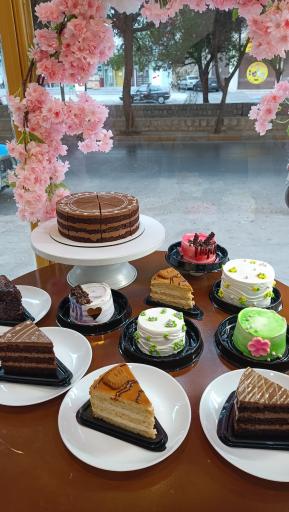 عکس کافه کیک موکاچینو