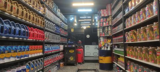 عکس اتوسرویس و تعویض روغنی دوستان