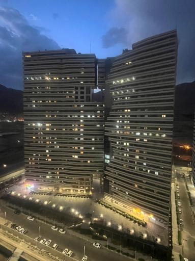 عکس مسکن بزرگ چیتگر